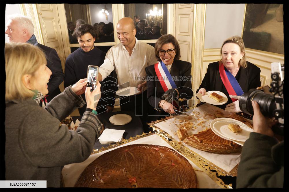 Rachida Dati At Epiphany Event - Paris