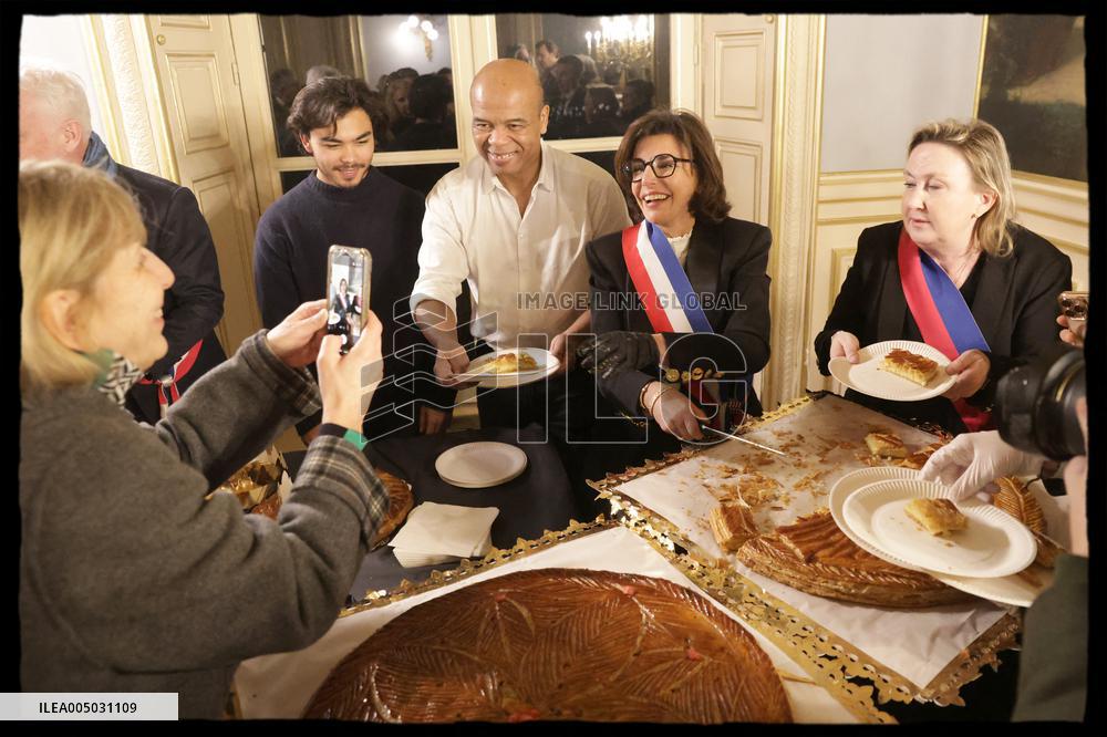 Rachida Dati At Epiphany Event - Paris