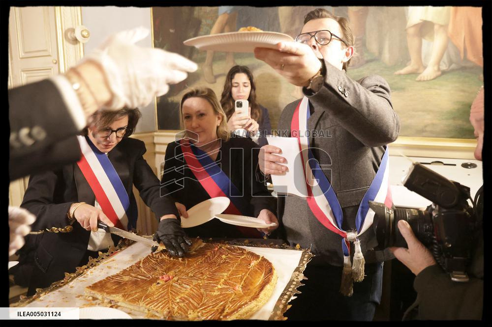 Rachida Dati At Epiphany Event - Paris