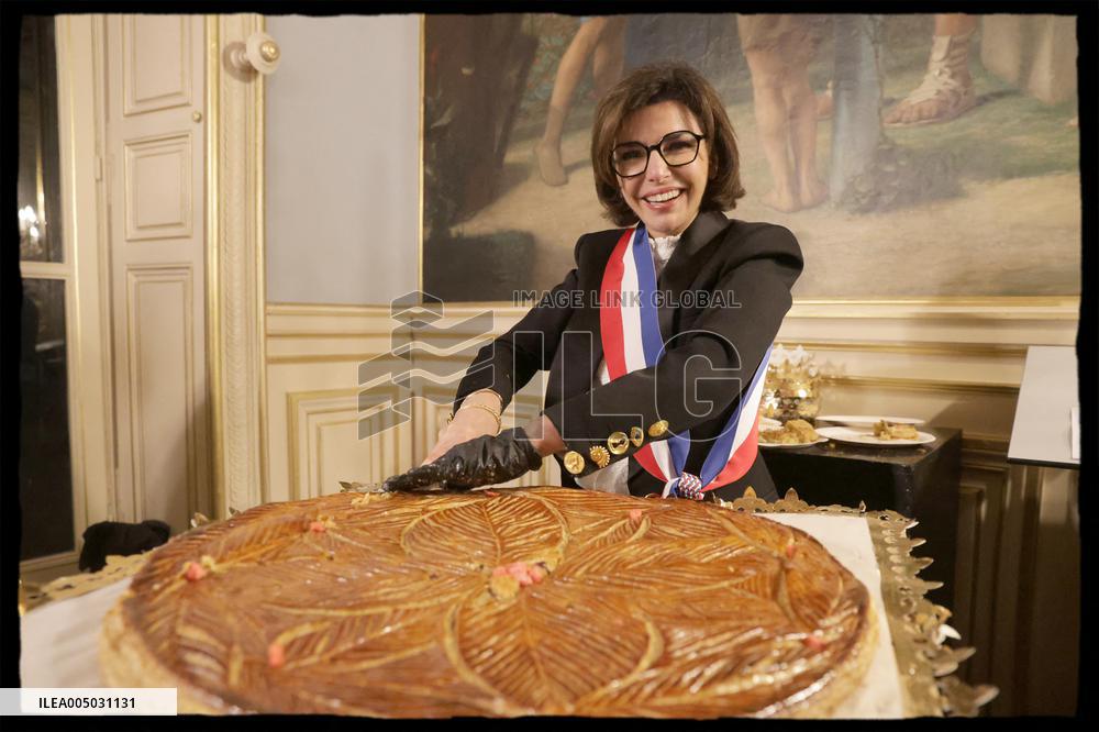 Rachida Dati At Epiphany Event - Paris