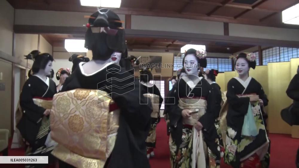 Geiko, maiko in Kyoto start work in 2026