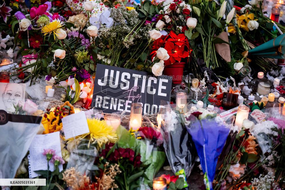 Memorial After Fatal Shooting - Minneapolis