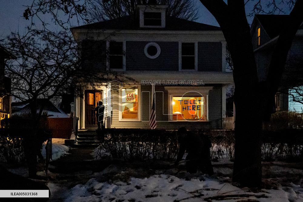 Memorial After Fatal Shooting - Minneapolis