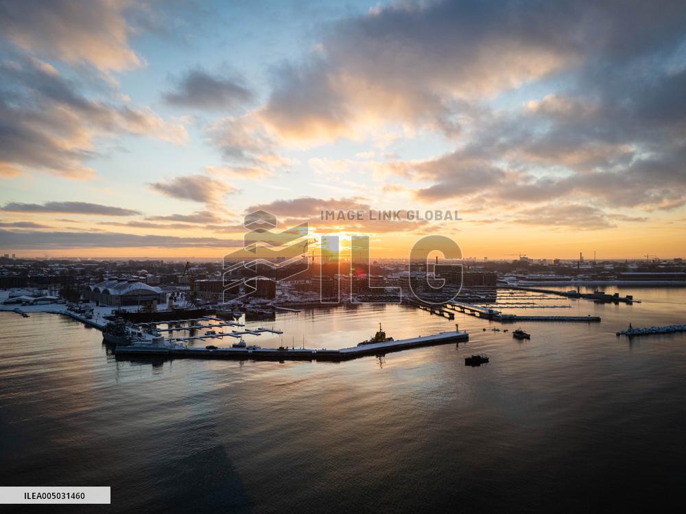 Rescue operation for cargo vessel Athos