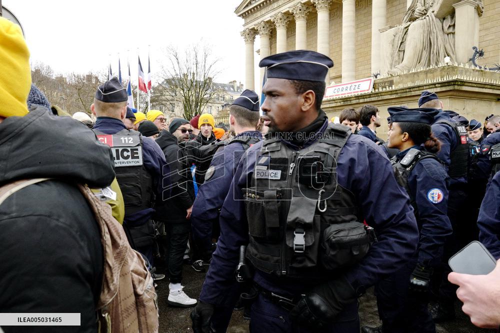 Farmers Protest In Front Of The National Assembly - Paris