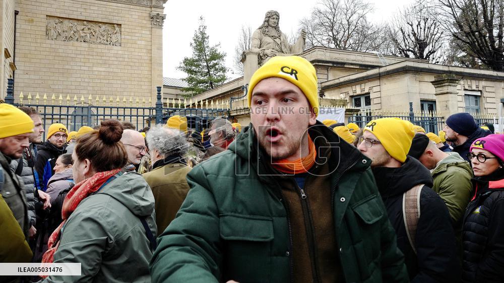 Farmers Protest In Front Of The National Assembly - Paris
