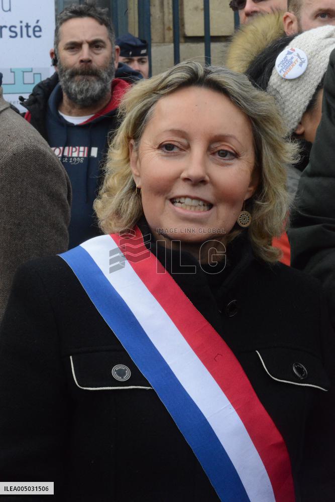 Farmers Protest In Front Of The National Assembly - Paris