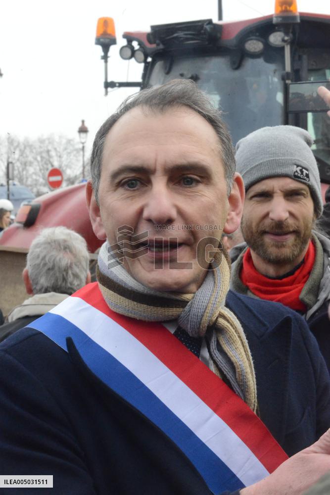 Farmers Protest In Front Of The National Assembly - Paris