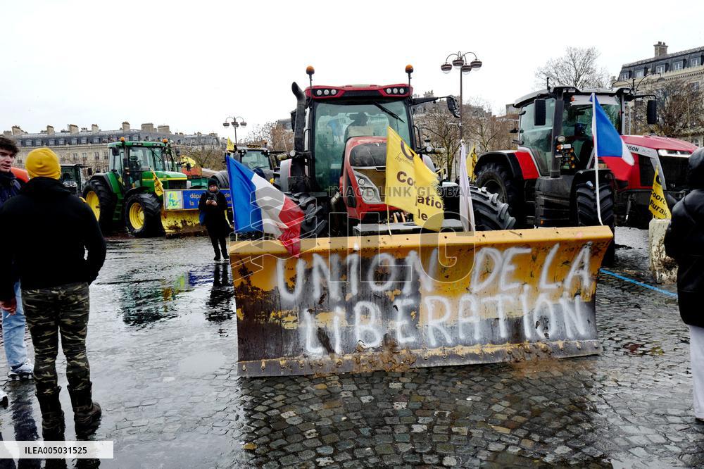 Several Dozen Farmers From The Coordination Rurale Arriving In Paris