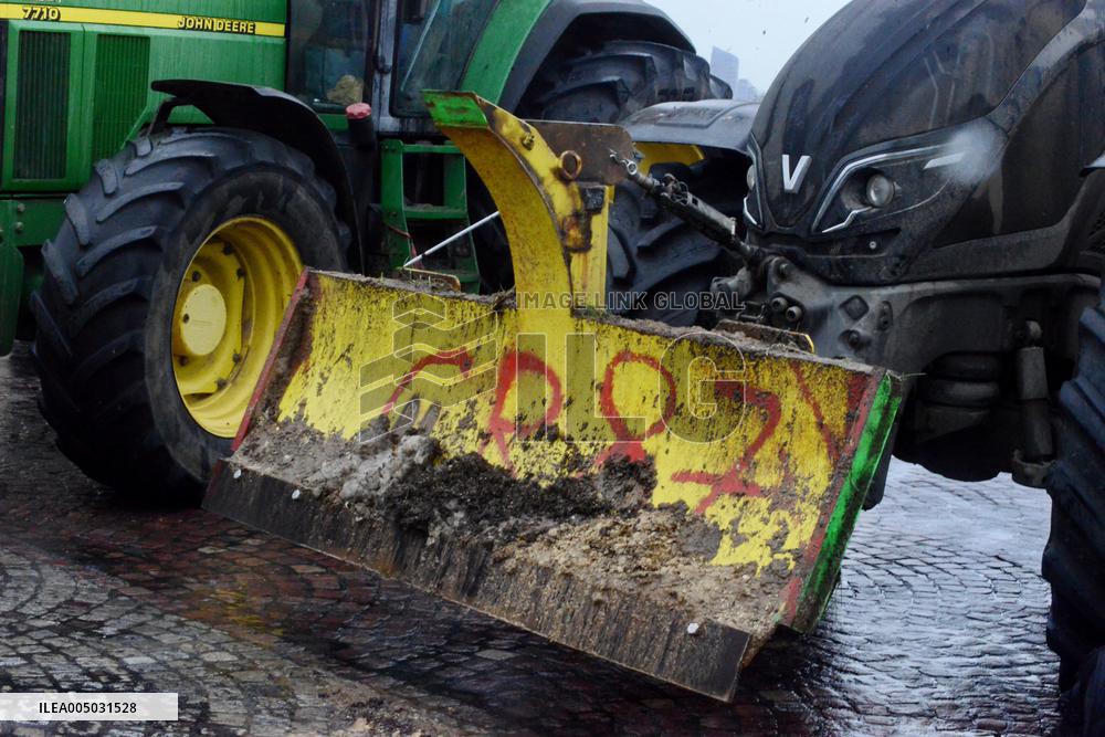 Several Dozen Farmers From The Coordination Rurale Arriving In Paris