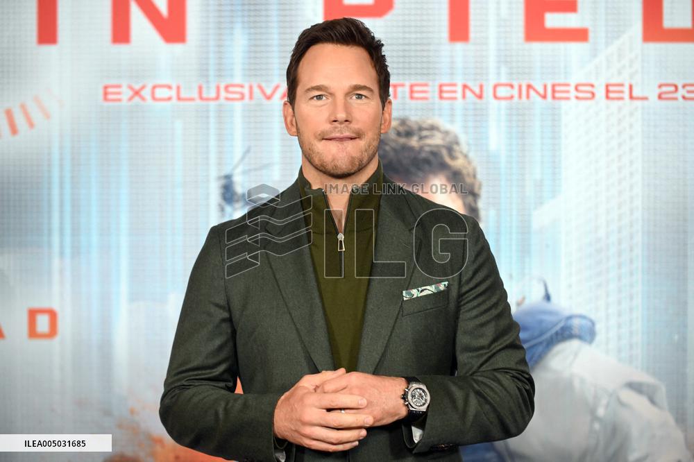 Chris Pratt Presents No Mercy Movie - Madrid