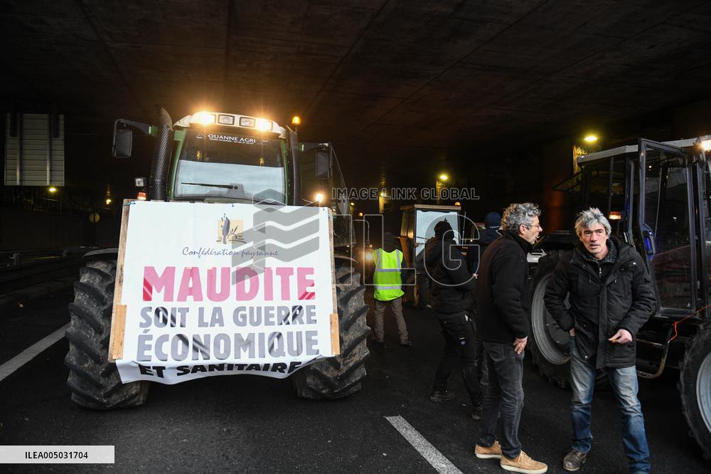 Farmers Protest Ends at Porte Maillot - Paris