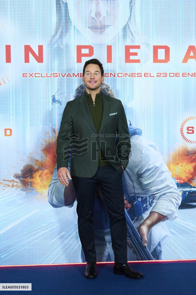 Chris Pratt At Mercy Photocall - Madrid