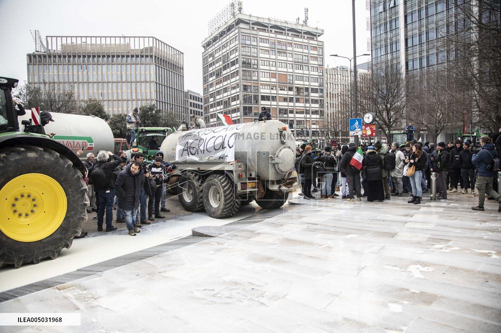 Milan, Piazza Duca D'Aosta, Demonstration to Say No to Approval of the Mercosur Treaty