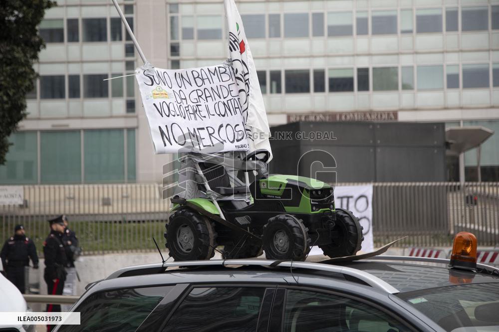 Milan, Piazza Duca D'Aosta, Demonstration to Say No to Approval of the Mercosur Treaty