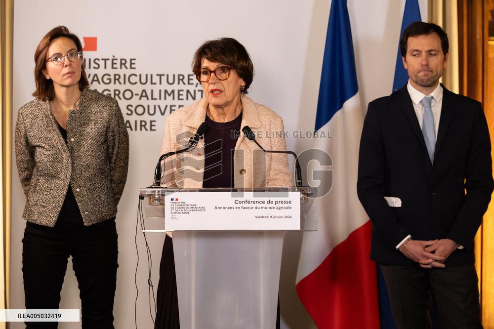 Press Conference at the Agricultural Ministry - Paris