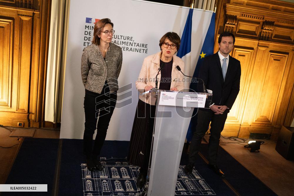 Press Conference at the Agricultural Ministry - Paris