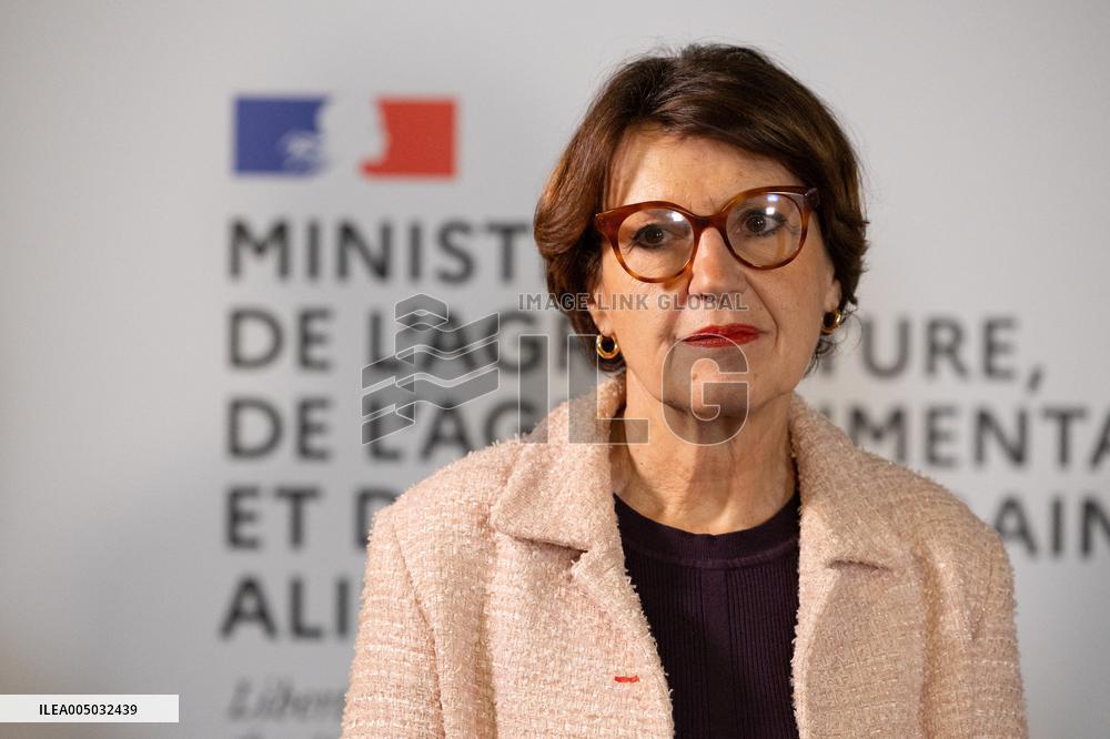 Press Conference at the Agricultural Ministry - Paris