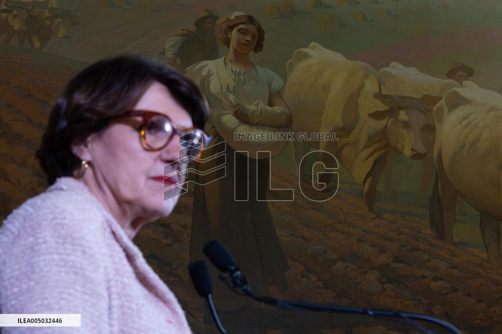 Press Conference at the Agricultural Ministry - Paris