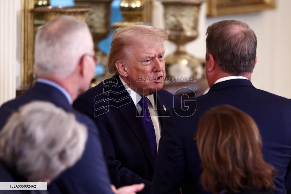 US President Donald Trump mets with oil executives in the East Room