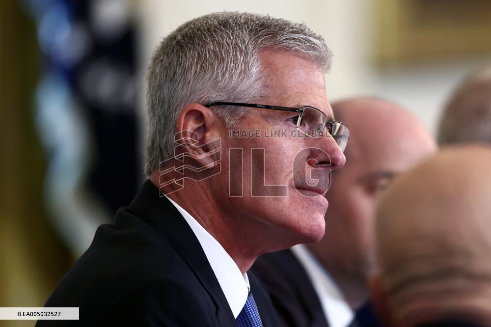 US President Donald Trump mets with oil executives in the East Room