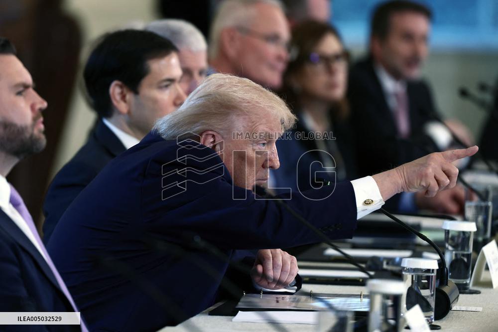US President Donald Trump mets with oil executives in the East Room