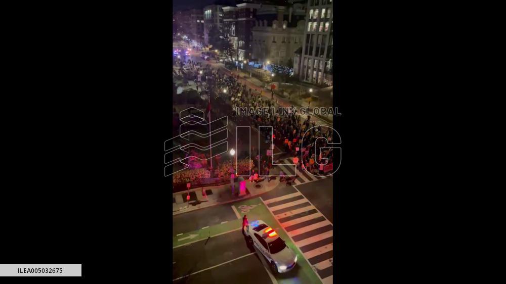 US: Protests Erupt Following Fatal ICE Shooting in Minneapolis 4