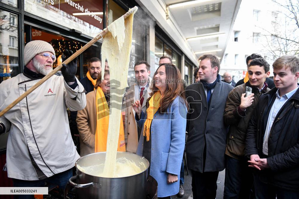 Sarah Knafo At Passy Market - Paris