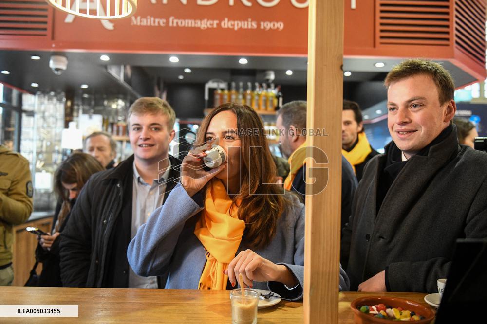 Sarah Knafo At Passy Market - Paris