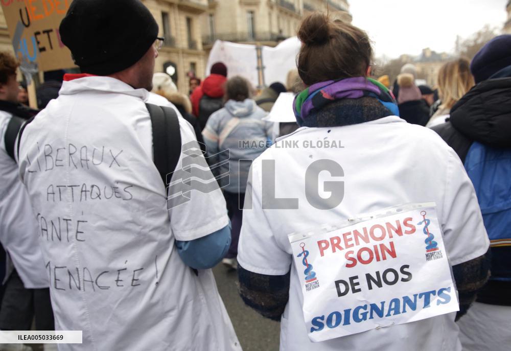 Doctors Protest - Paris