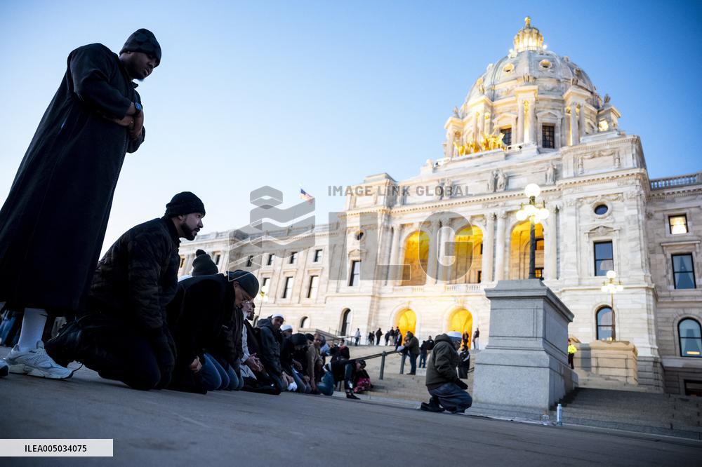 Protests Erupt After ICE Officer Fatally Shoots Renee Nicole Good - MN