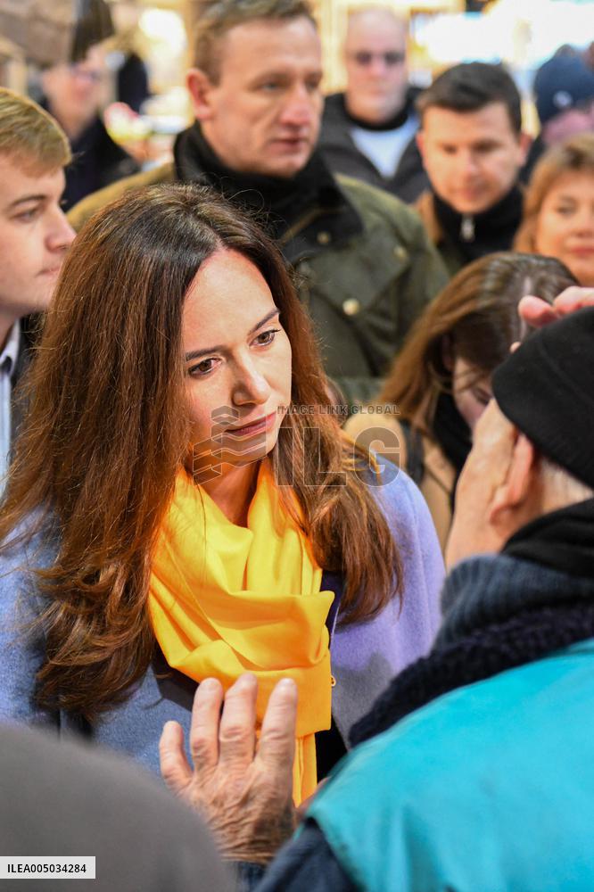 Sarah Knafo At Passy Market - Paris