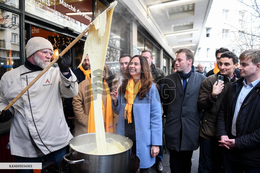 Sarah Knafo At Passy Market - Paris