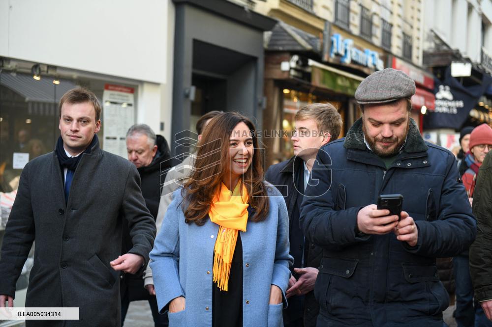 Sarah Knafo At Passy Market - Paris