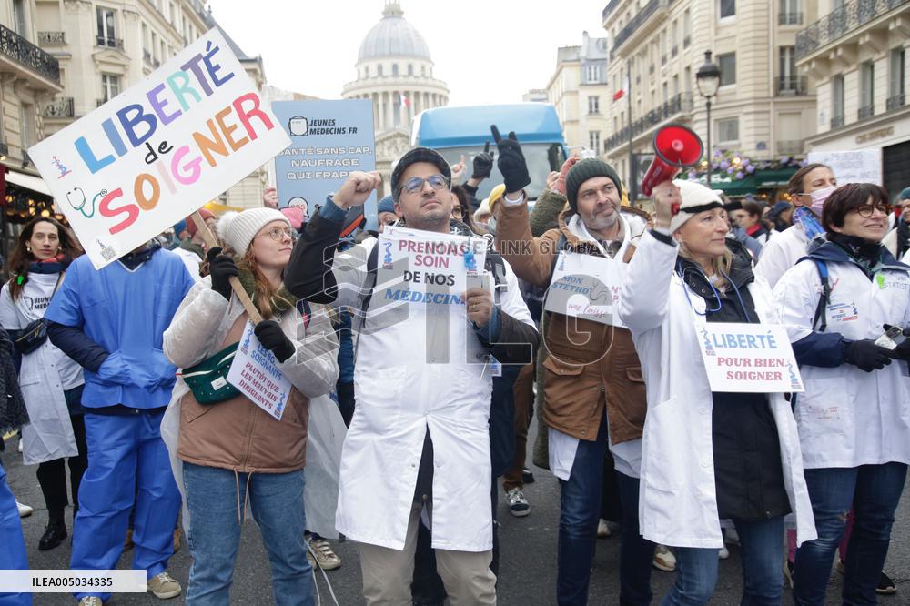 Doctors Protest - Paris