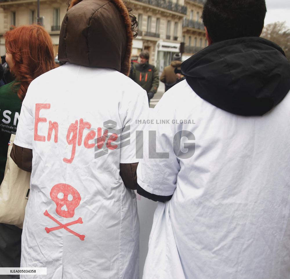 Doctors Protest - Paris