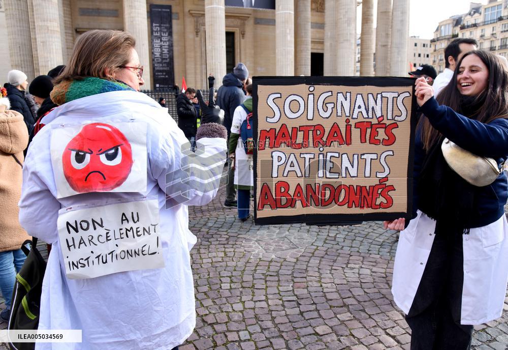 Liberal Doctors Demonstration - Paris