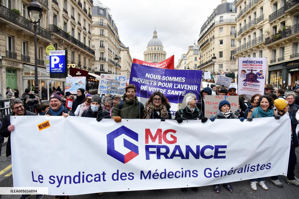 Liberal Doctors Demonstration - Paris