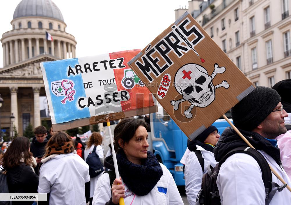 Liberal Doctors Demonstration - Paris