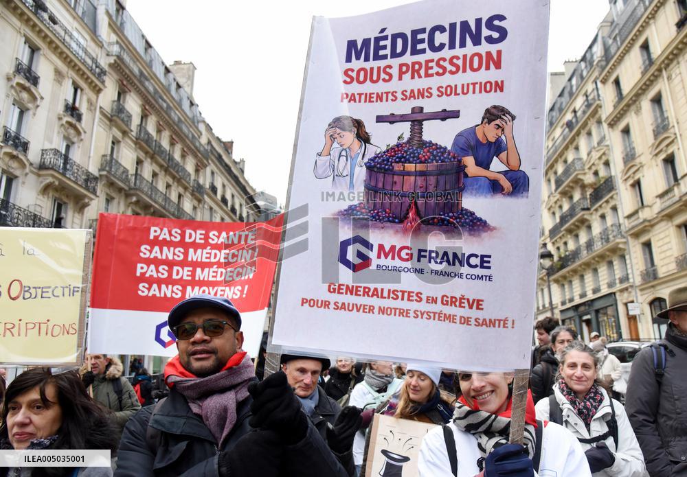 Liberal Doctors Demonstration - Paris