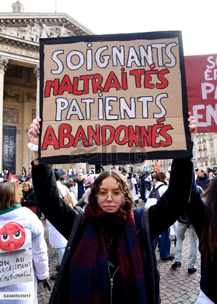 Liberal Doctors Demonstration - Paris
