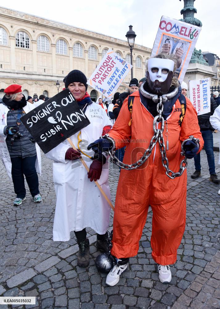 Liberal Doctors Demonstration - Paris