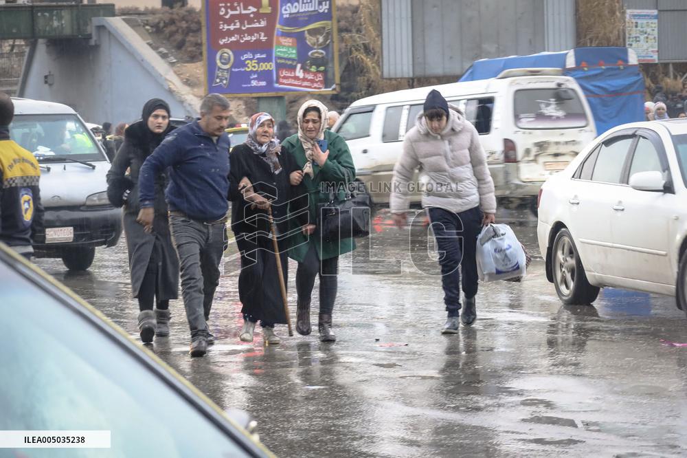 Civilians Flee Aleppo Amid Kurdish-Government Clashes