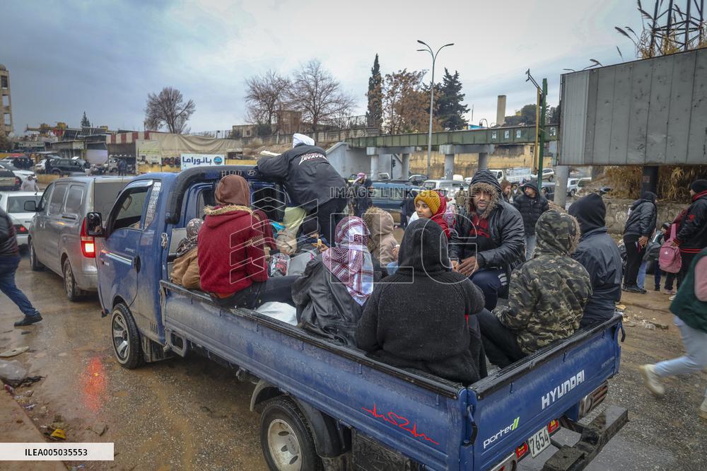 Civilians Flee Aleppo Amid Kurdish-Government Clashes