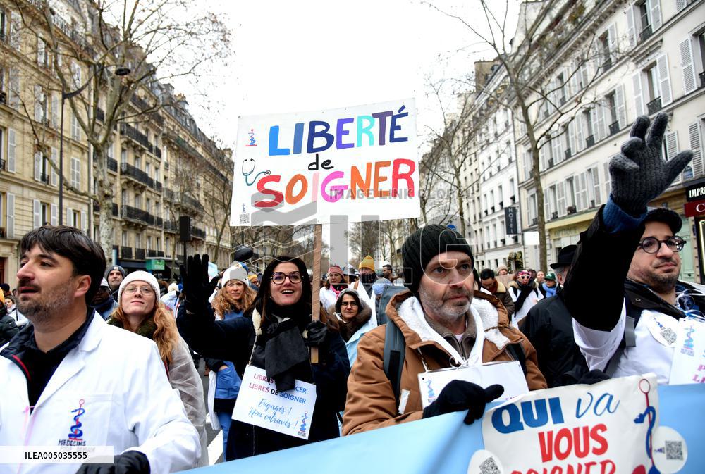 Liberal Doctors Demonstration - Paris