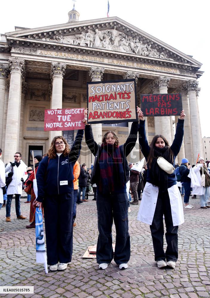 Liberal Doctors Demonstration - Paris