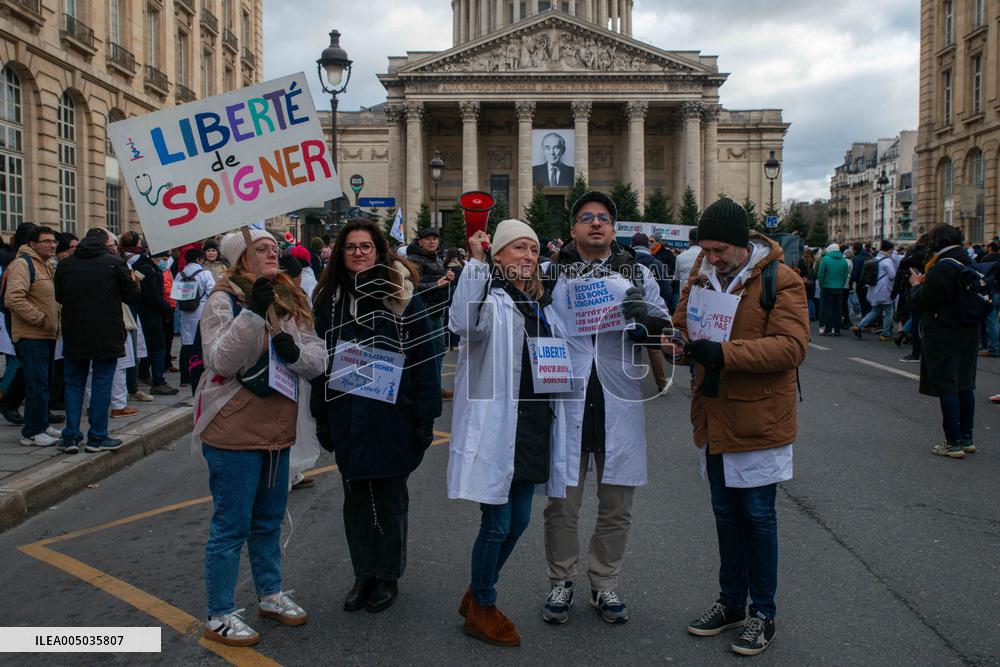 Doctors Protest Against Health Reform - Paris