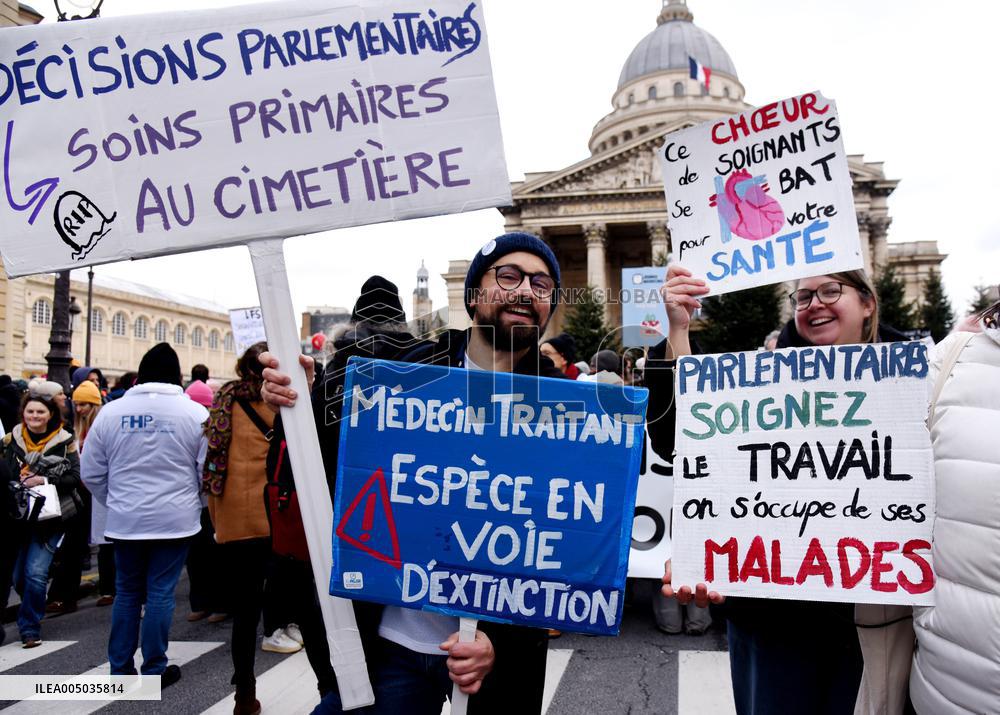 Liberal Doctors Demonstration - Paris