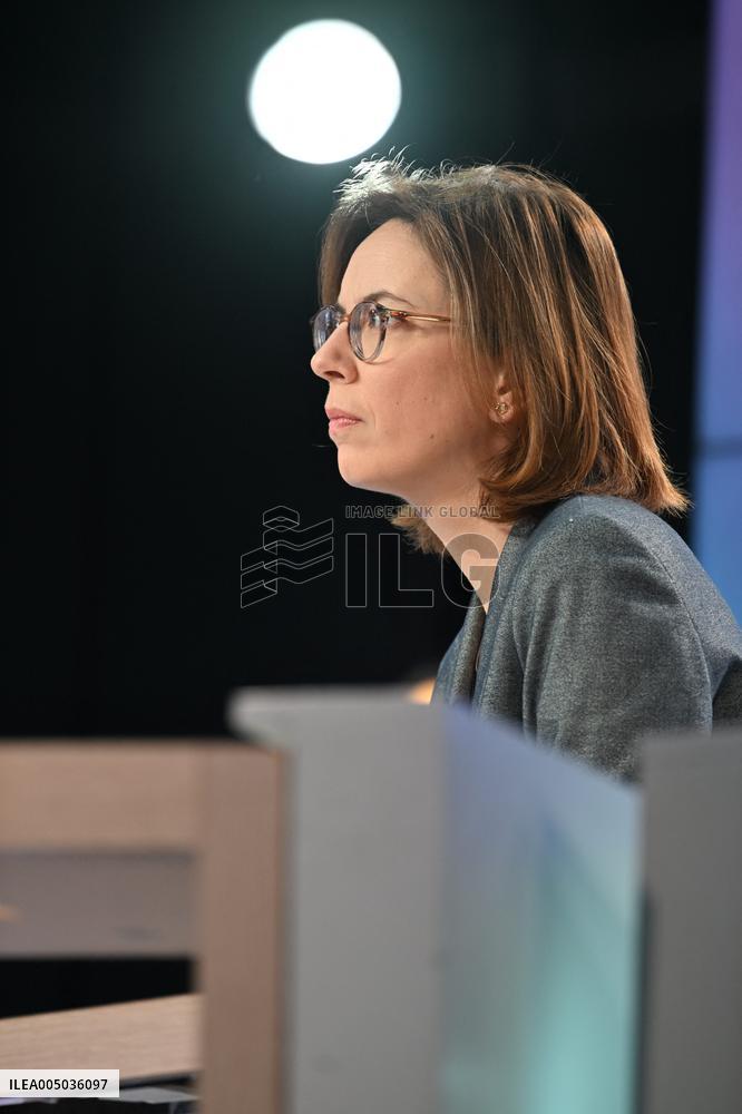 Amelie de Montchalin On Dimanche En Politique - Paris