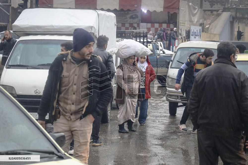 Civilians Flee Aleppo Amid Kurdish-Government Clashes